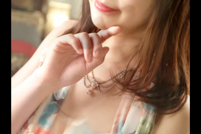 奈々(なな)の画像